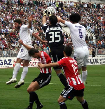 Çağımızın ateşli popüler sporu: Futbol