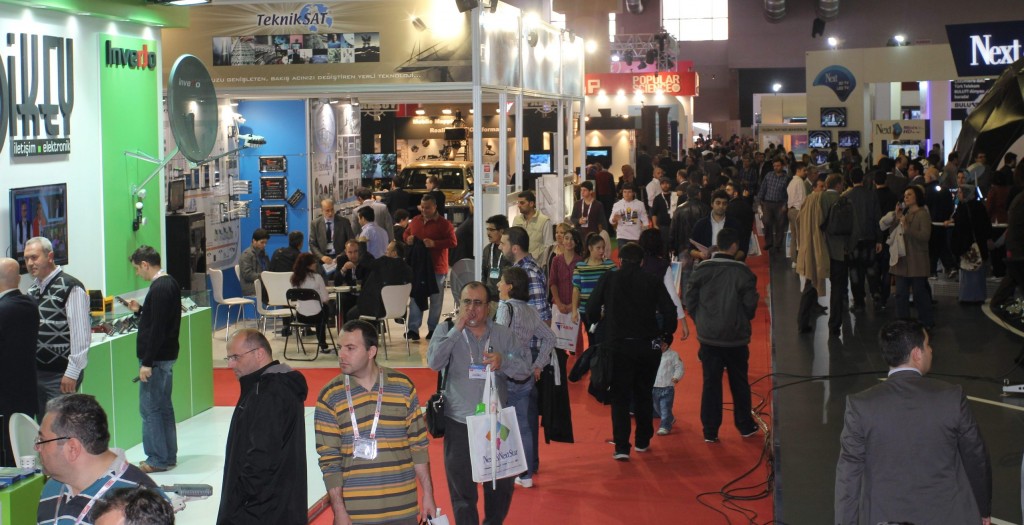 Bilişimin kalbi CeBIT Bilişim Eurasia Fuarı'nda atıyor