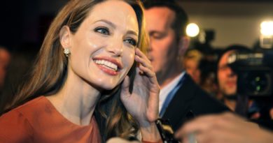 Angelina Jolie ikinci kez yönetmen koltuğunda