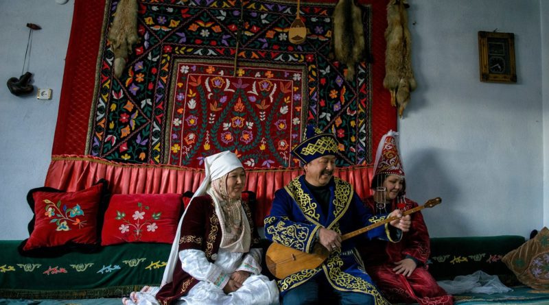 Atayurdumuz Doğu Türkistan Halkının İşgal Dramı