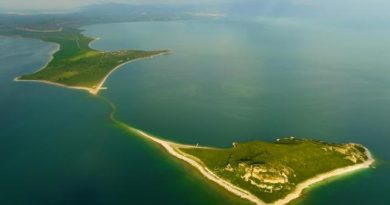 Dört mevsim güzellikleriyle Çarpanak Yarımadası doğaseverlerin ilgisini çekiyor