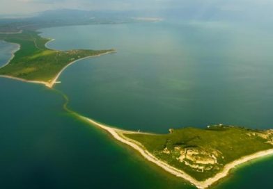 Dört mevsim güzellikleriyle Çarpanak Yarımadası doğaseverlerin ilgisini çekiyor